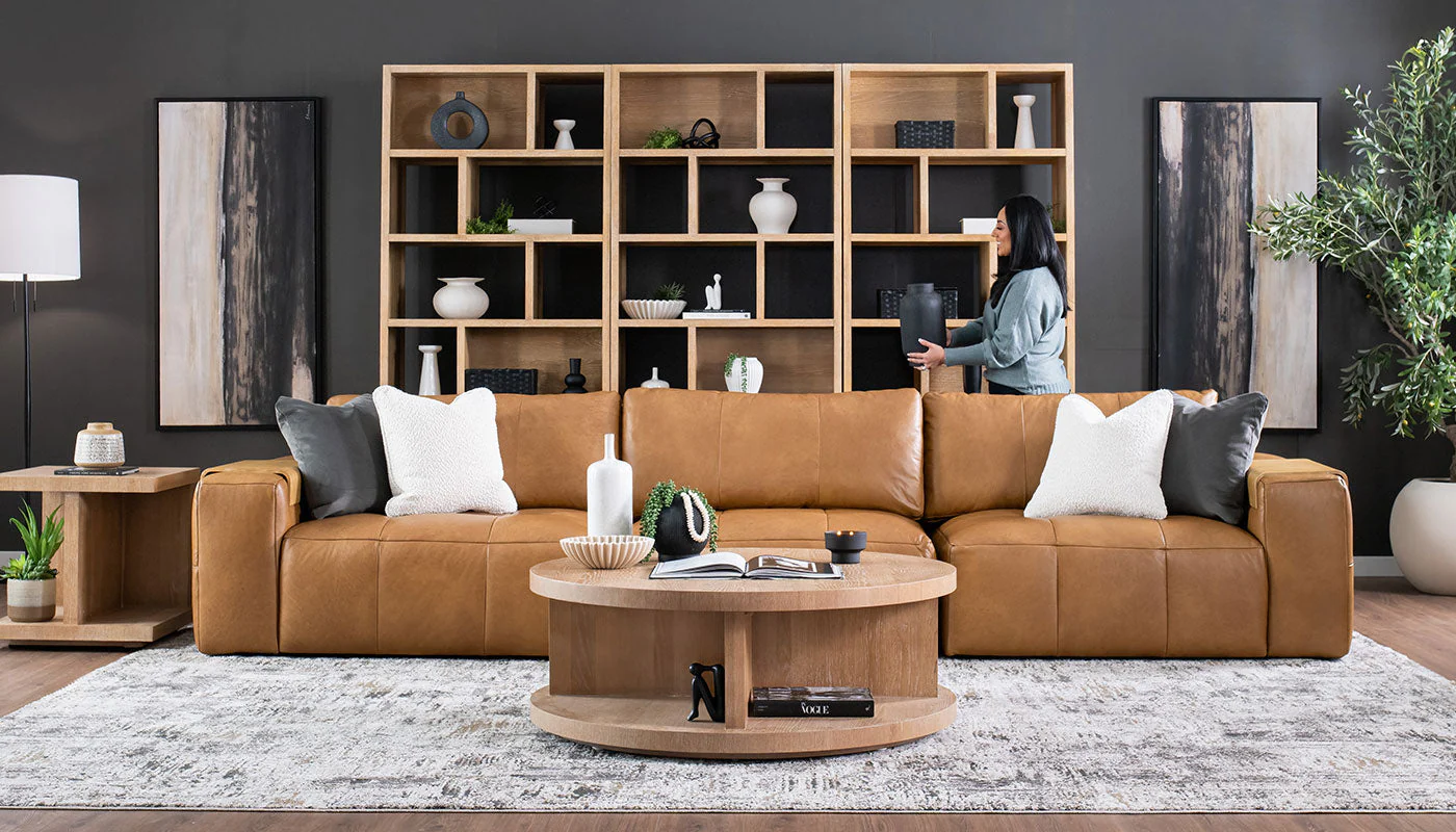 Amallo Leather Sofa - Image 2