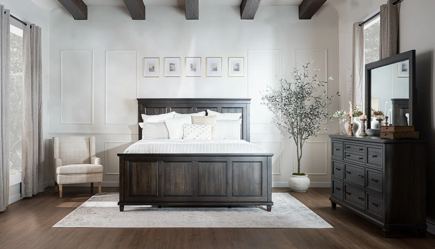 Cedar Grove Bedroom - Image 3