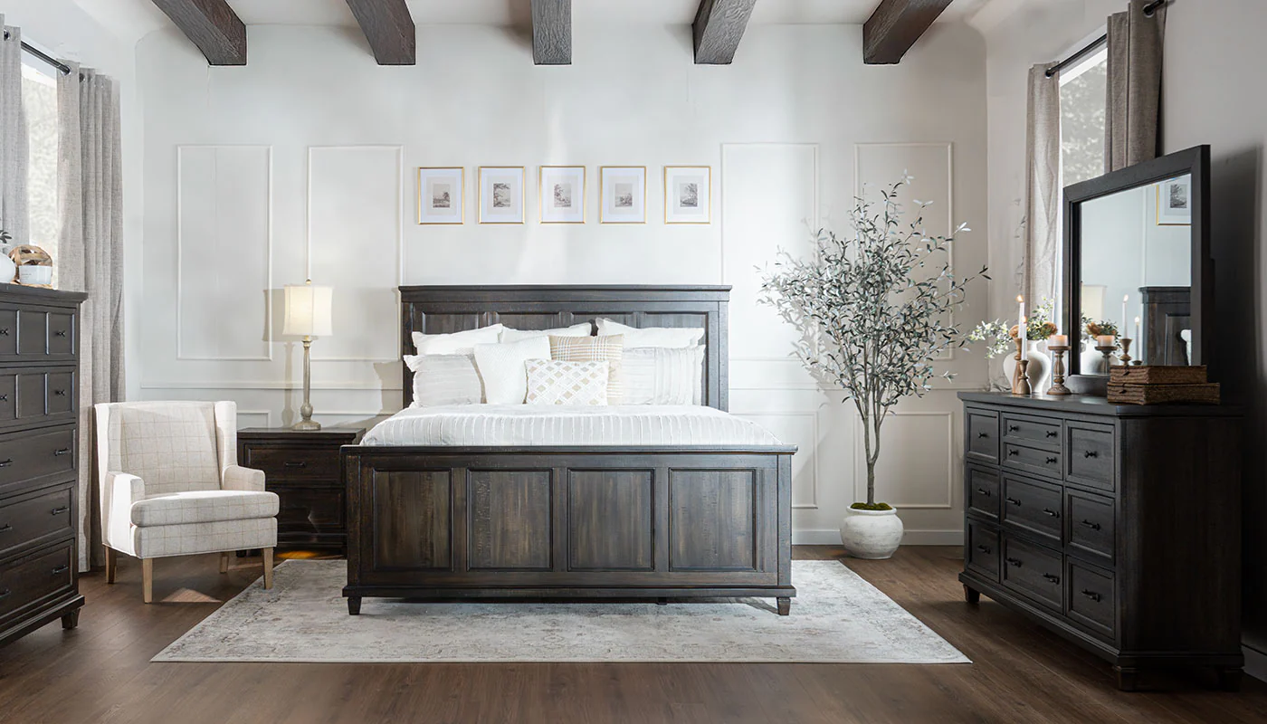 Cedar Grove Bedroom - Image 5