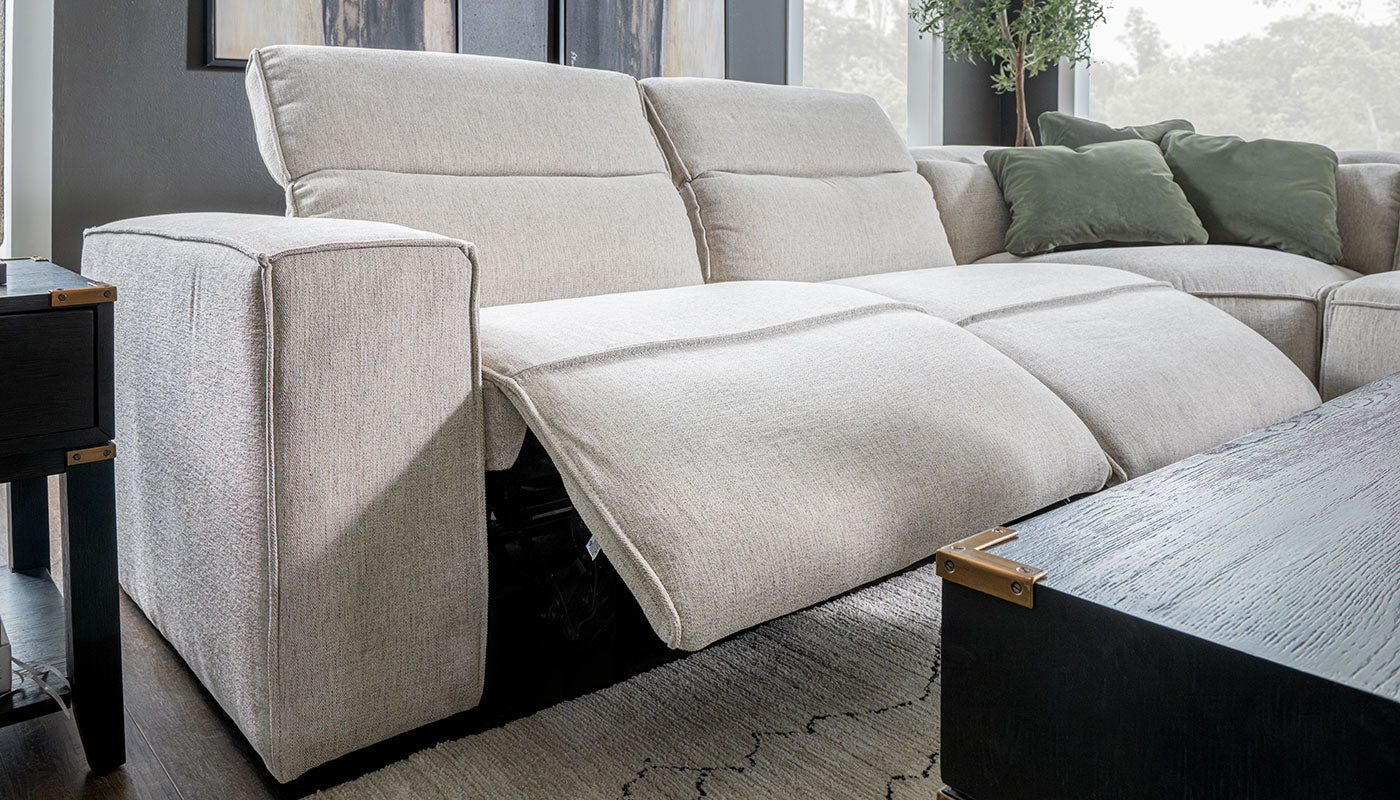Colter II Reclining Sectional - Image 8