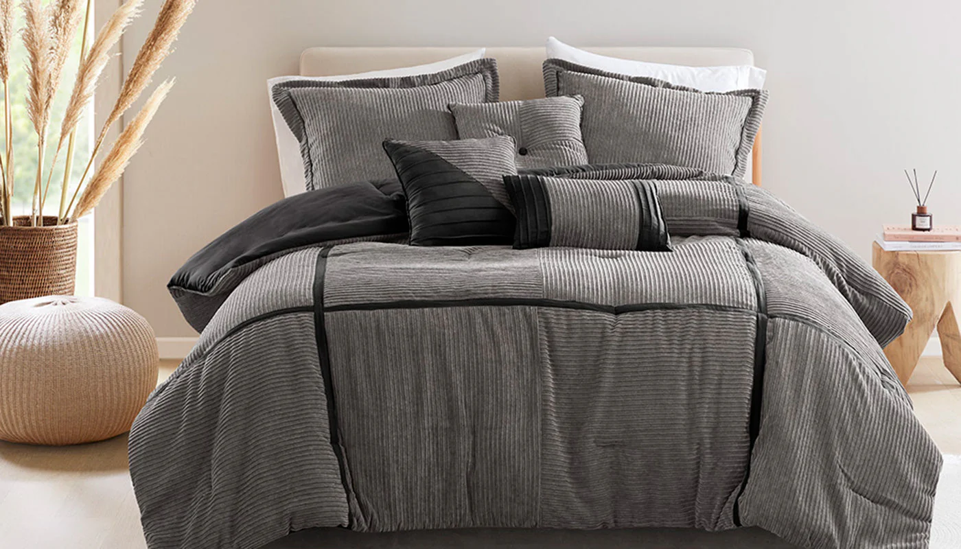 Dallas Comforter Set