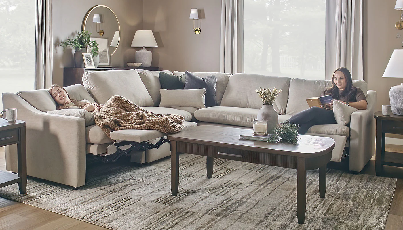 Jacqueline Reclining Sectional - Image 2