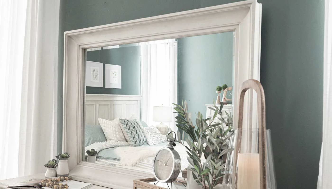 Laguna Beach Dresser & Mirror - Image 3