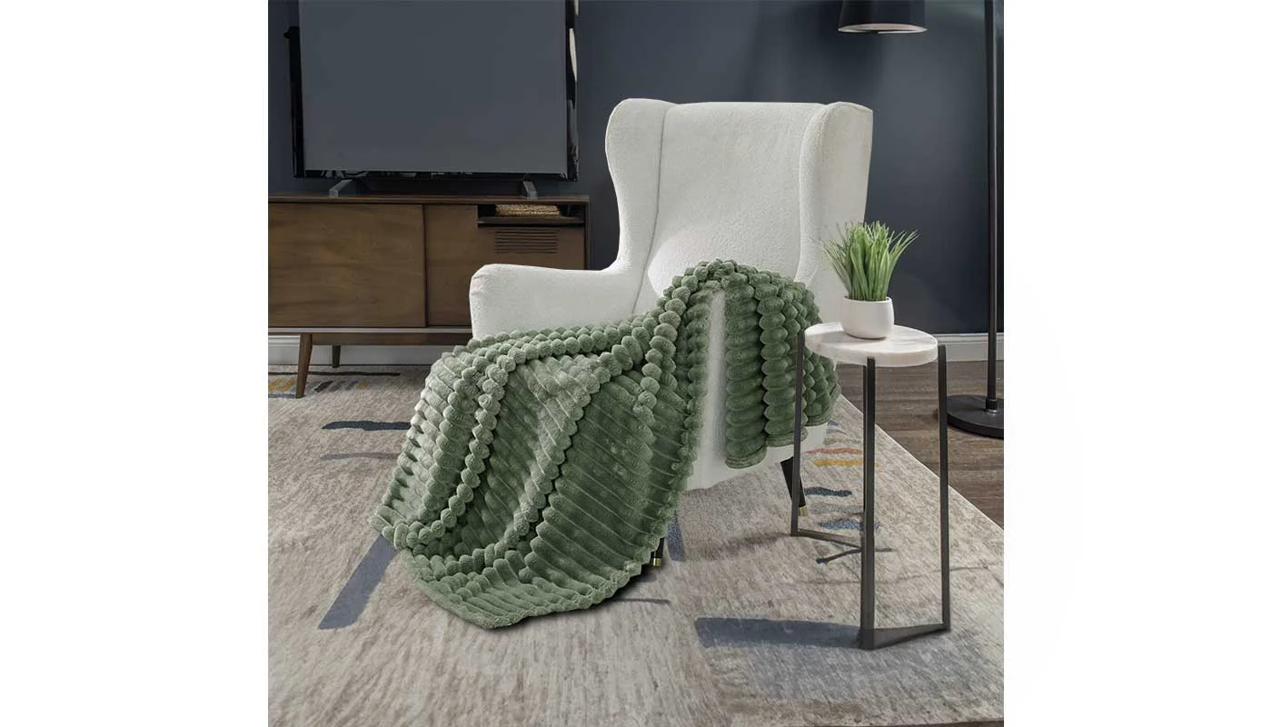 Luxe Haven Luxury Velvet Throw - Image 3
